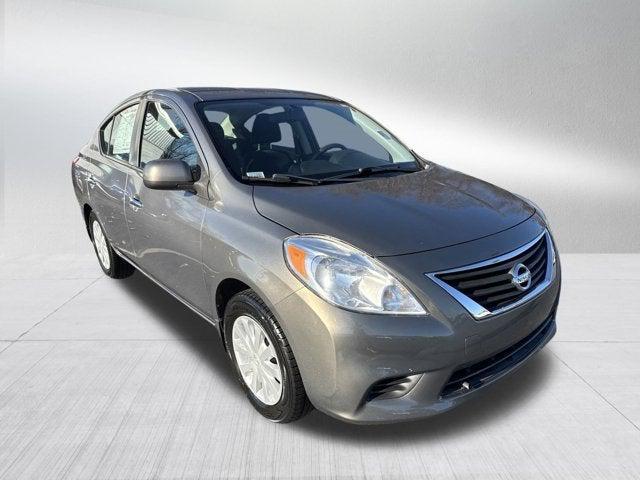 2012 Nissan Versa 1.6 SV