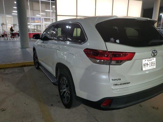 2019 Toyota Highlander LE