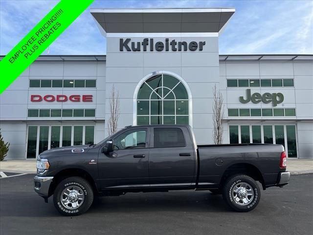2024 RAM Ram 3500 RAM 3500 TRADESMAN CREW CAB 4X4 64 BOX