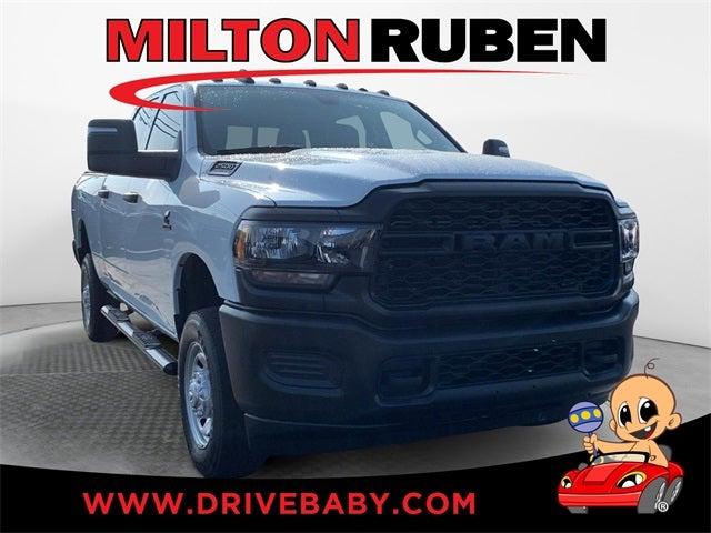 2024 RAM 2500 Tradesman Crew Cab 4x4 64 Box