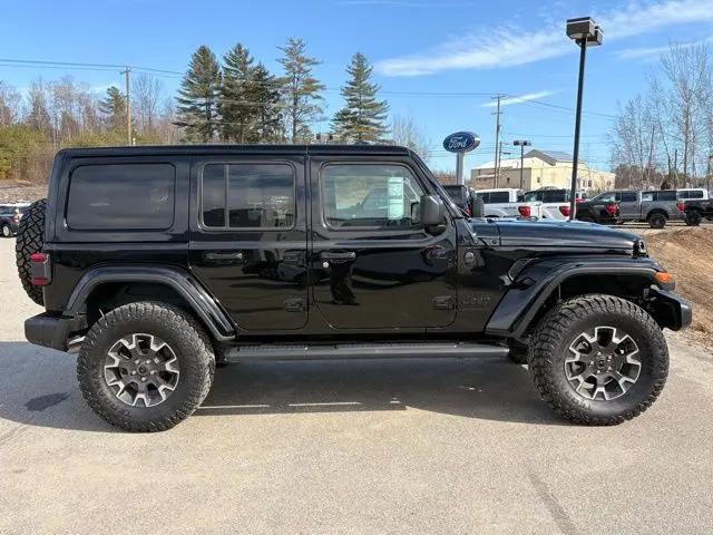 2025 Jeep Wrangler 4-Door Sahara 4x4