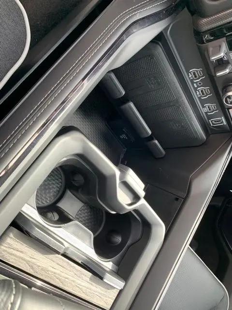2025 Ram 1500 Limited Crew Cab 4x4 57 Box