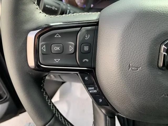 2025 Ram 1500 Limited Crew Cab 4x4 57 Box