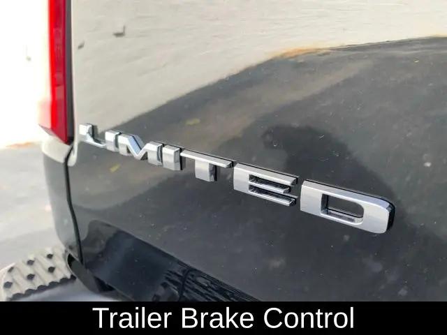 2025 Ram 1500 Limited Crew Cab 4x4 57 Box