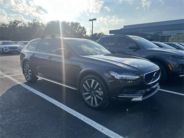 2022 Volvo V90 Cross Country