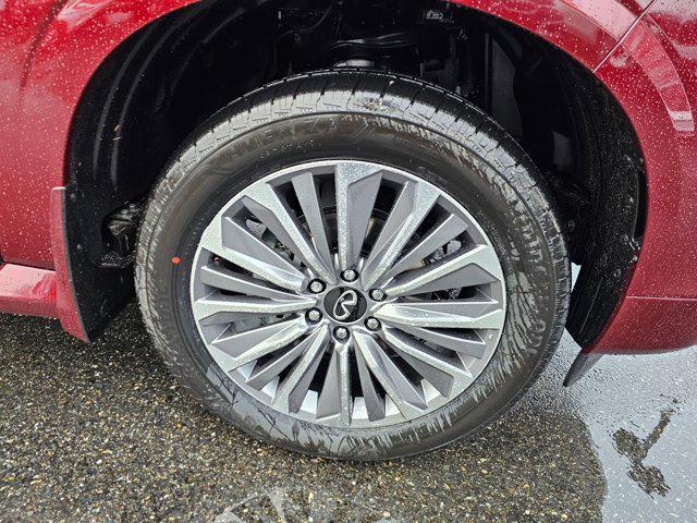 2025 INFINITI QX80 SENSORY AWD