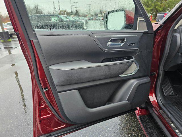 2025 INFINITI QX80 SENSORY AWD