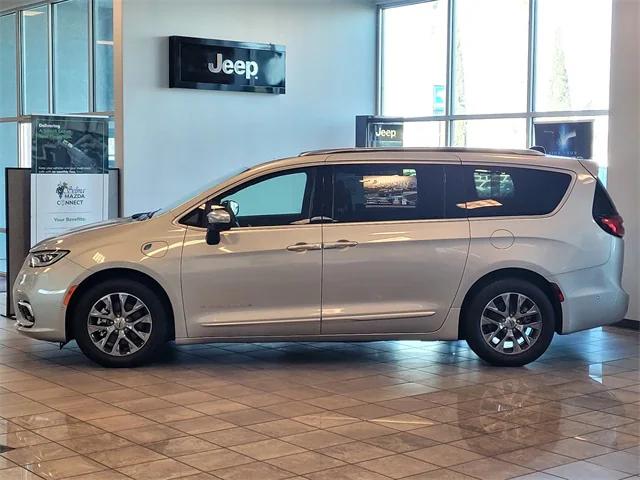 2023 Chrysler Pacifica Hybrid PACIFICA PLUG-IN HYBRID PINNACLE
