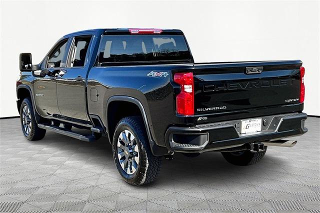 2024 Chevrolet Silverado 2500HD 4WD Crew Cab Standard Bed Custom