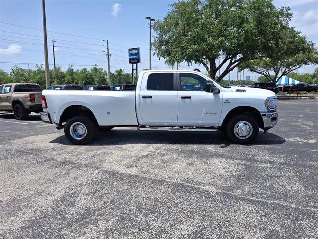 2023 RAM 3500 Big Horn Crew Cab 4x4 8 Box