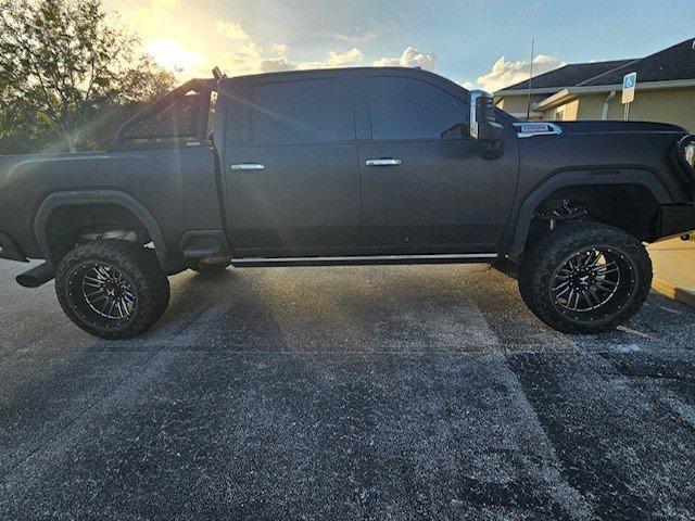 2022 GMC Sierra 2500HD 4WD Crew Cab Standard Bed Denali