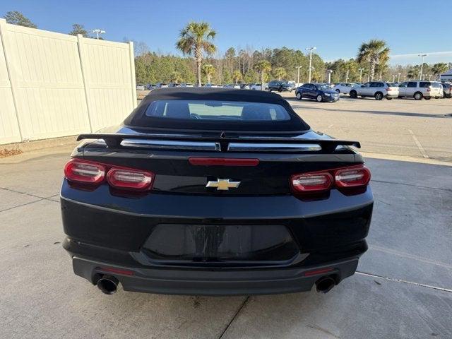 2022 Chevrolet Camaro RWD Convertible 1LT