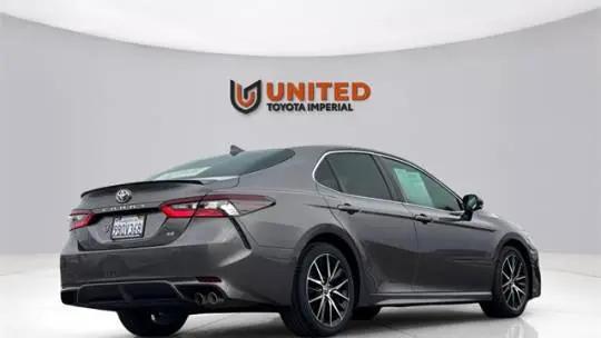 2022 Toyota Camry SE