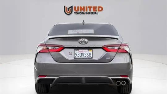 2022 Toyota Camry SE