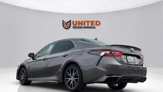 2022 Toyota Camry SE