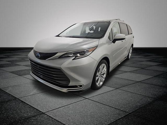 2022 Toyota Sienna Platinum