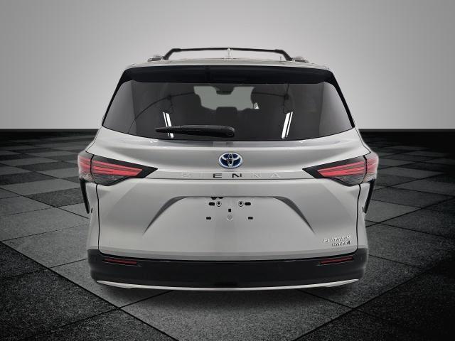 2022 Toyota Sienna Platinum