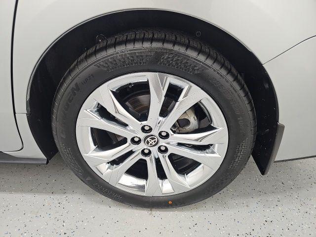 2022 Toyota Sienna Platinum