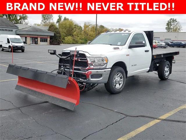 2022 RAM 2500 Tradesman Regular Cab 4x4 8 Box