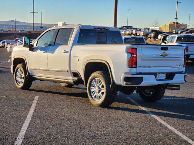 2025 Chevrolet Silverado 3500HD High Country 4WD