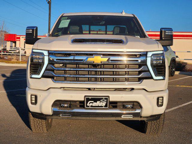 2025 Chevrolet Silverado 3500HD High Country 4WD