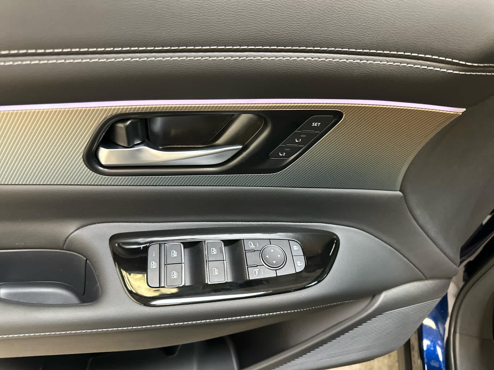 2025 Nissan Murano SL - Photo 15