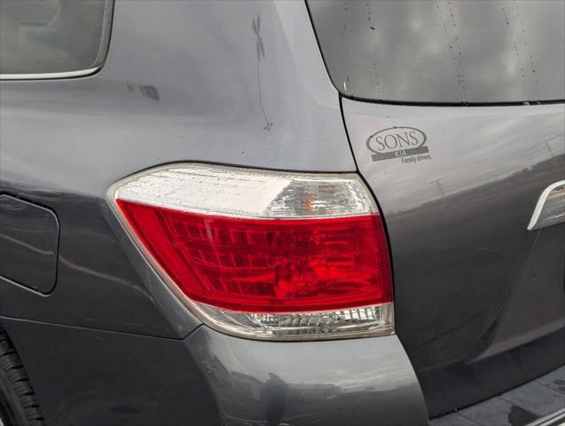 2013 Toyota Highlander SE V6