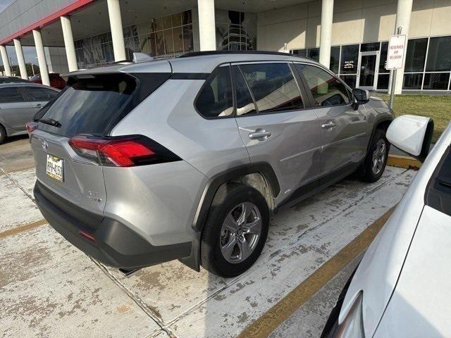 2022 Toyota RAV4 Hybrid XLE