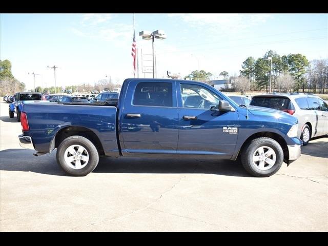 2022 RAM 1500 Classic SLT Crew Cab 4x2 57 Box