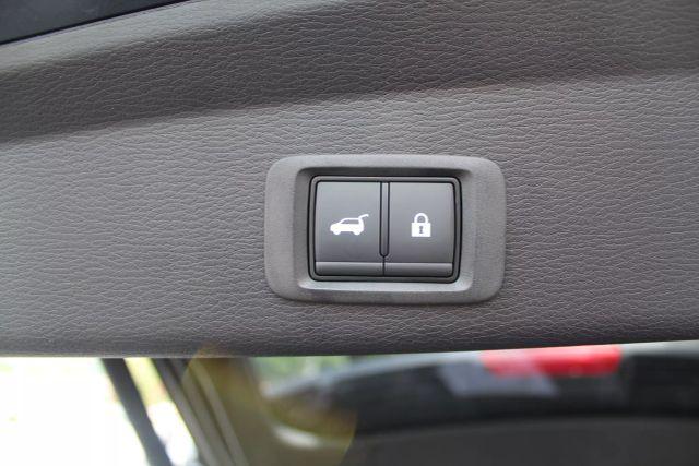 2025 Mitsubishi Outlander PHEV SE S-AWC