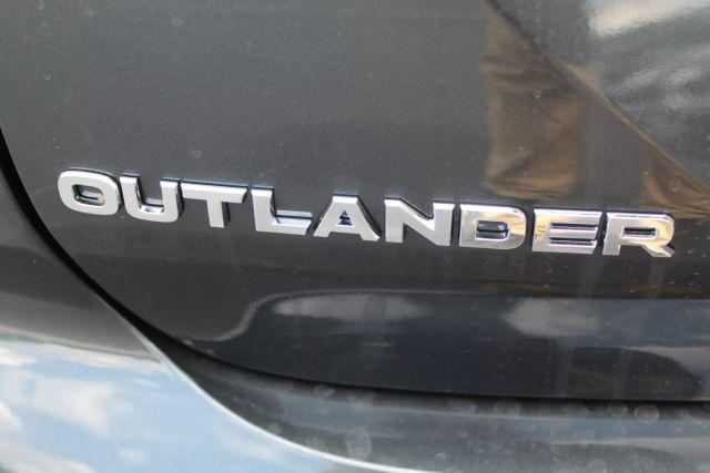 2025 Mitsubishi Outlander PHEV SE S-AWC