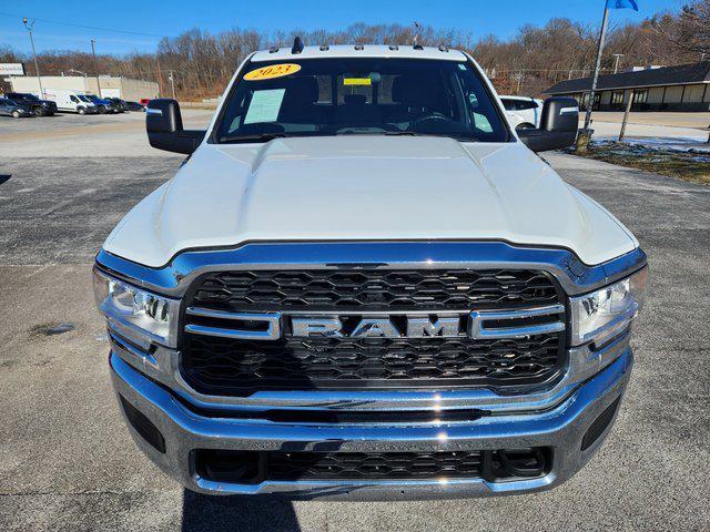 2023 RAM 3500 Tradesman Crew Cab 4x4 8 Box