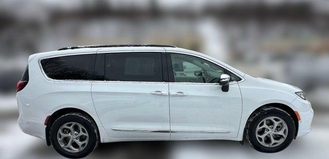 2023 Chrysler Pacifica Limited AWD