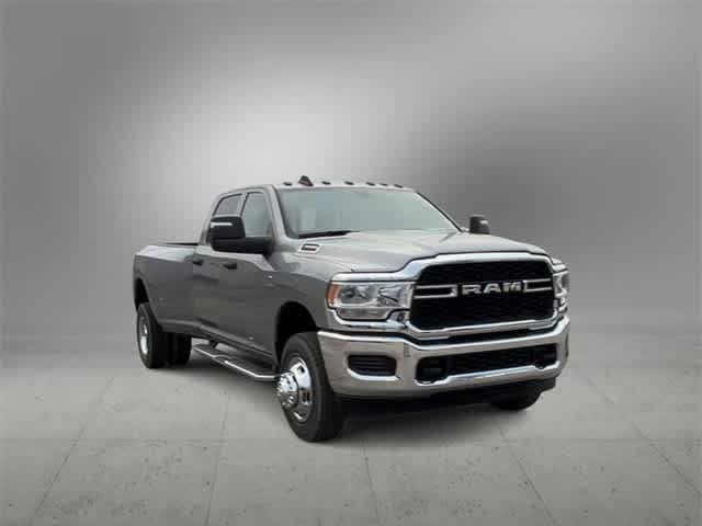 2024 RAM Ram 3500 RAM 3500 TRADESMAN CREW CAB 4X4 8 BOX