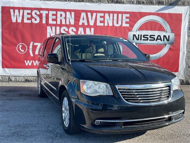 2016 Chrysler Town and Country Touring