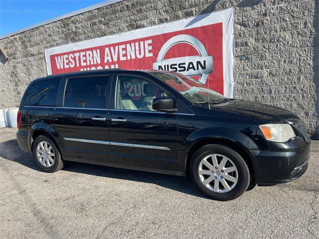 2016 Chrysler Town and Country Touring