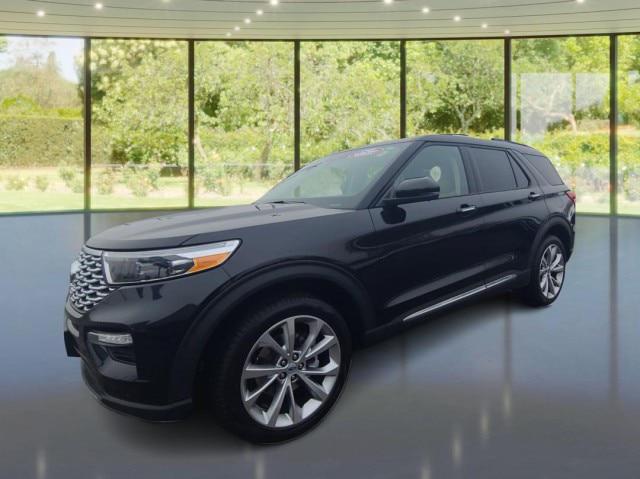 2023 Ford Explorer Platinum for sale in Davenport, IA