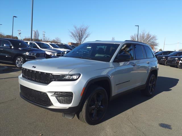 2025 Jeep Grand Cherokee GRAND CHEROKEE ALTITUDE X 4X4