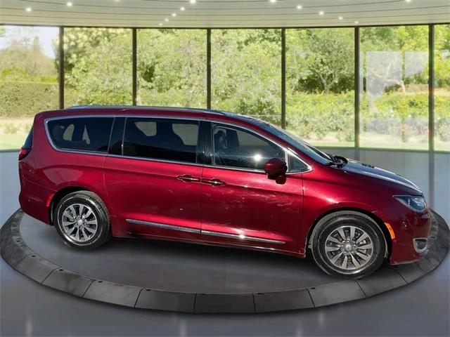 2019 Chrysler Pacifica Touring L Plus