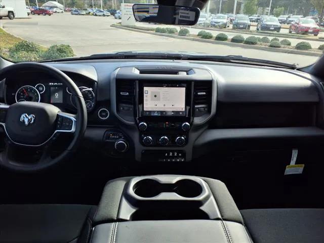 2025 RAM Ram 1500 RAM 1500 TRADESMAN QUAD CAB 4X2 64 BOX