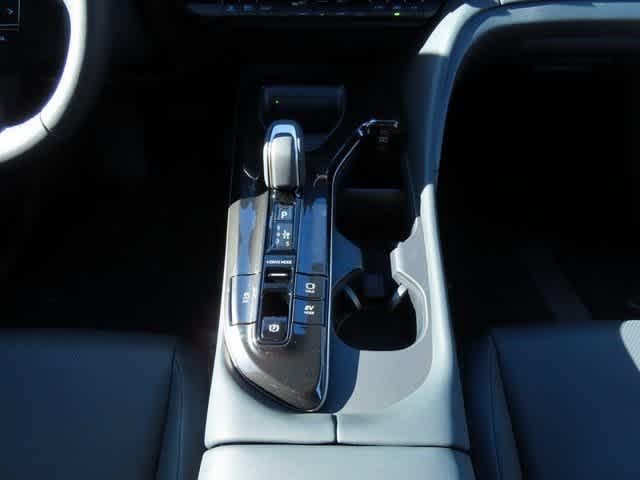 2025 Toyota Crown Signia XLE