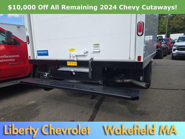 2024 Chevrolet Express Cutaway 4500 Van