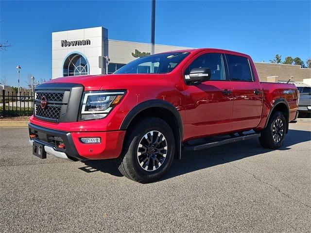 2023 Nissan TITAN Crew Cab PRO-4X 4x4