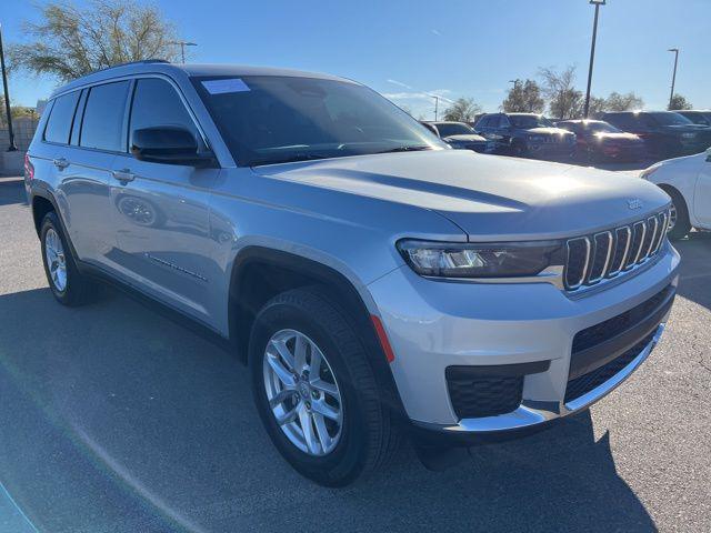 2023 Jeep Grand Cherokee L Laredo 4x4