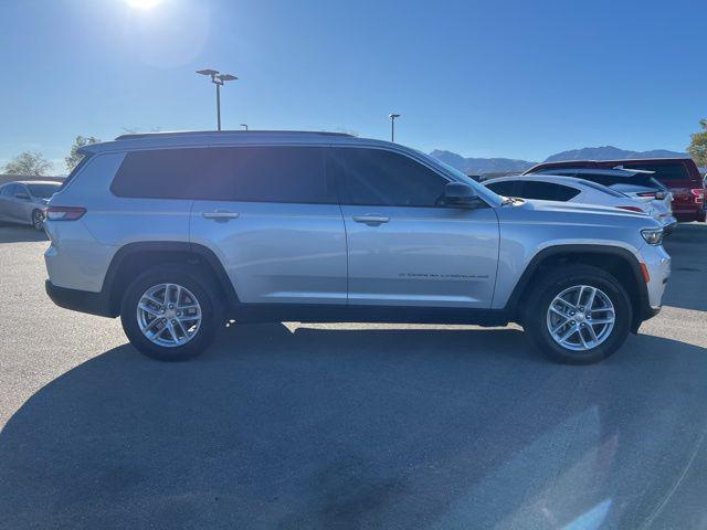 2023 Jeep Grand Cherokee L Laredo 4x4