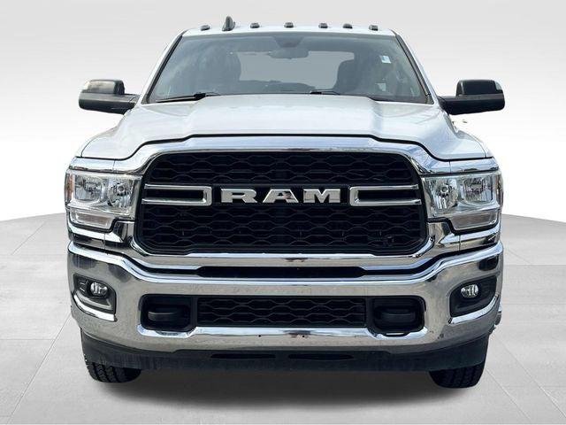 2021 RAM 3500 Chassis Tradesman/SLT