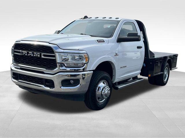 2021 RAM 3500 Chassis Tradesman/SLT