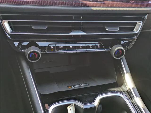 2024 Chevrolet Traverse AWD RS