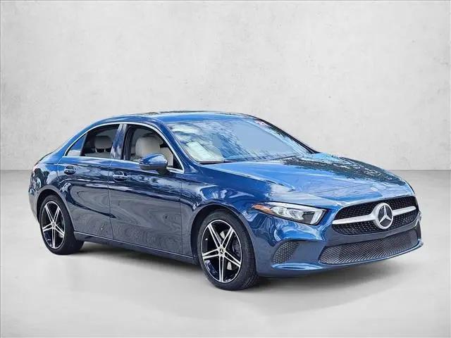2021 Mercedes-Benz A 220 A 220
