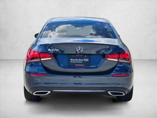 2021 Mercedes-Benz A 220 A 220